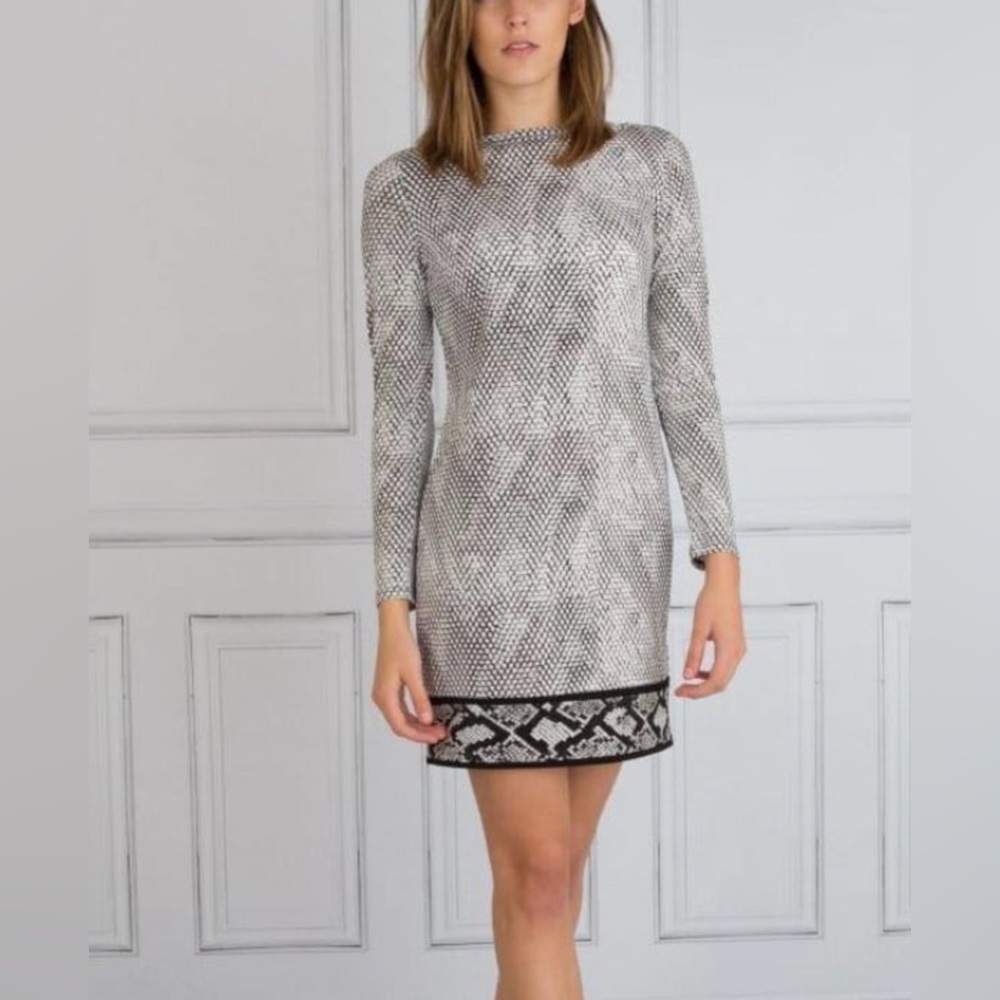 Brand: Michael Kors, stretch dress, size: S/L, color: white with black